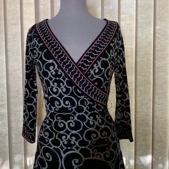 Faux wrap dress - Picture 4 of 6